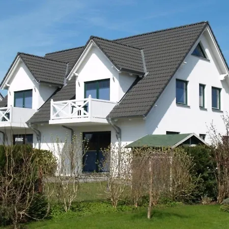 Grosse Ferienwohnung Fur 2 Personen Mit Terrasse Im Ostseebad - A46563 Binz